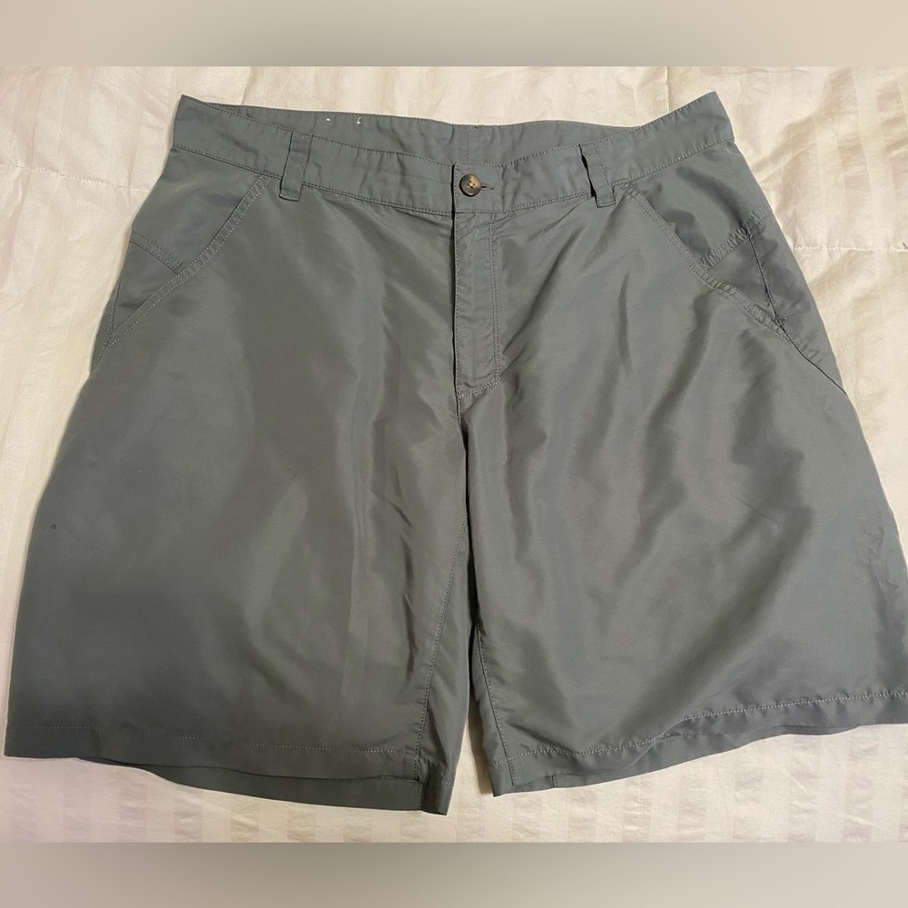 Columbia men’s shorts